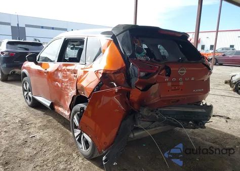 2022 Nissan Rogue Platinum Fwd z USA, uszkodzony, nr VIN JN8BT3DC2NW119943